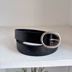 Lucky Brand New Classic Black Leather Belt with Silver Oval Buckle  M/L